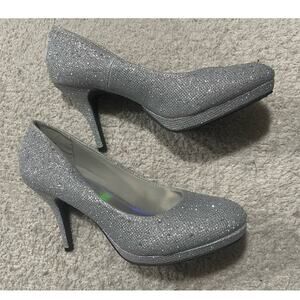 Silver Slipper Womens 10 W Mirage Rhinestone Sparkly Heels Silver Pumps 752660